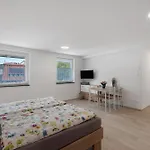 Casa Karlsplatz 招待所 Freiamt